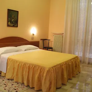 Capri , Milano Italia